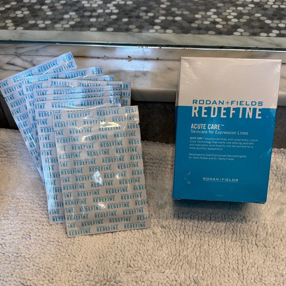 Rodan + Fields REDEFINE Acute Care Skincare Set in Blue and White